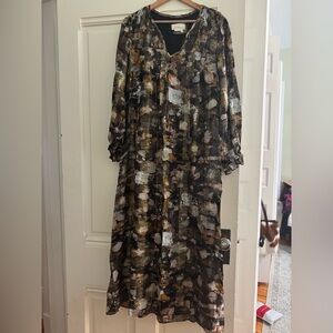 Anthropologie caftan with metallic detail size xl